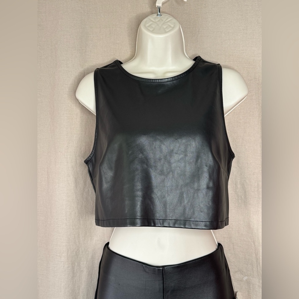 KIRIOUS Los Angeles Crop Faux Leather Top